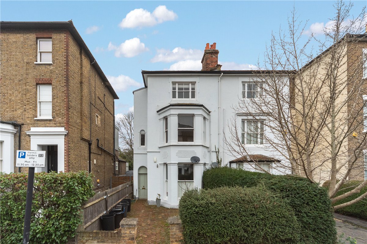 1 bedroom flat, Brodrick Road, Wandsworth Common SW17 - Sold