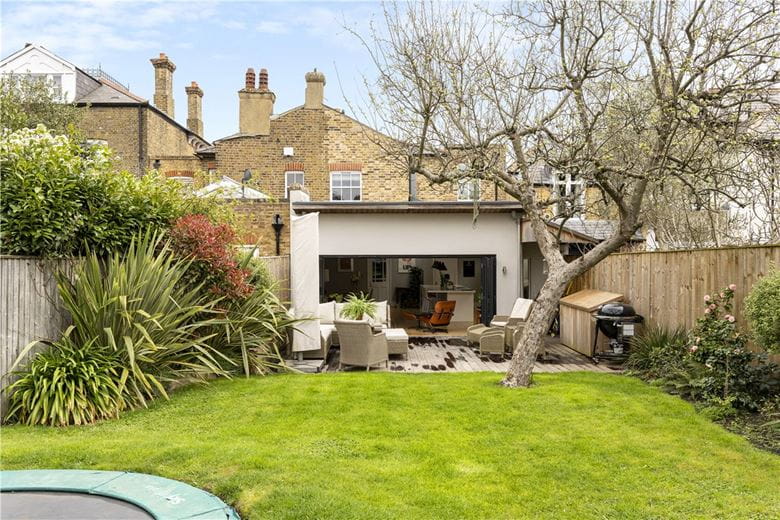 3 bedroom house, St. James's Drive, London SW17 - Sold