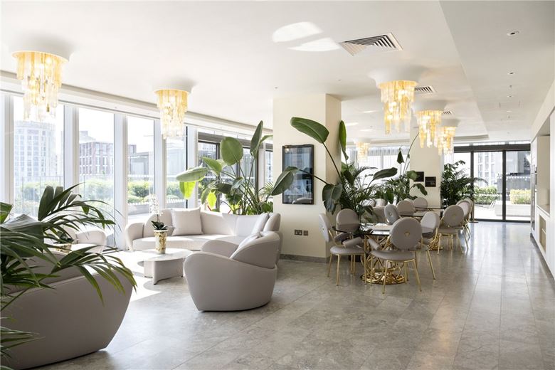 2 bedroom flat, DAMAC Tower, Nine Elms SW8 - Available