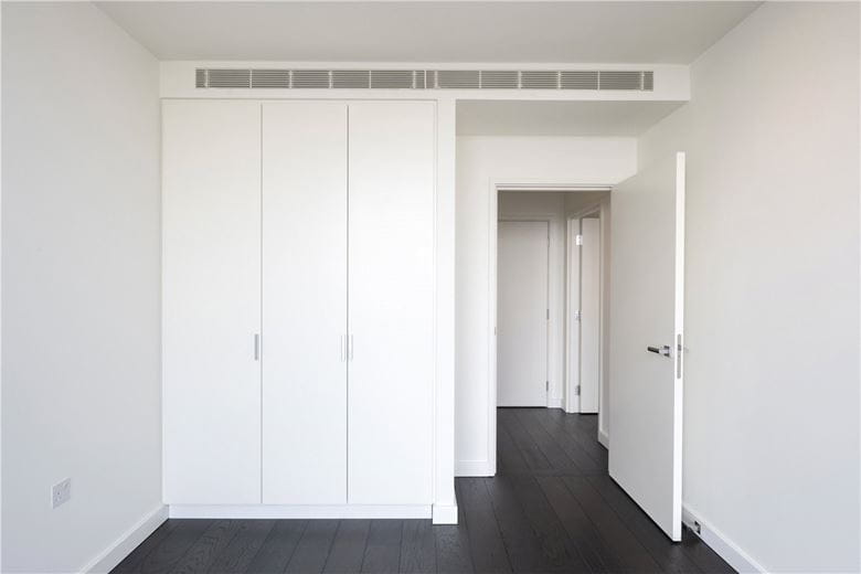 2 bedroom flat, DAMAC Tower, Nine Elms SW8 - Available