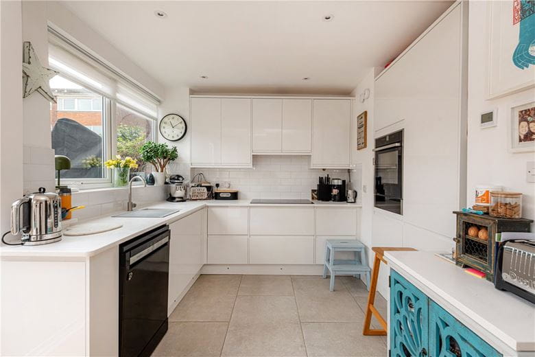 4 bedroom house, Wandsworth Common, London SW18 - Available