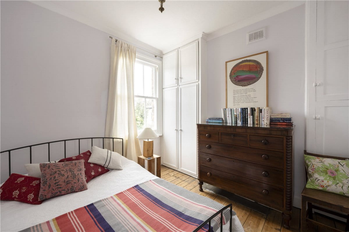 2 bedroom house, Sabine Road, Battersea SW11 - Sold