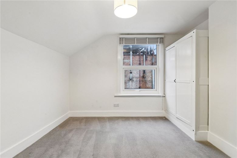 2 bedroom flat, Glenelg Road, London SW2 - Available