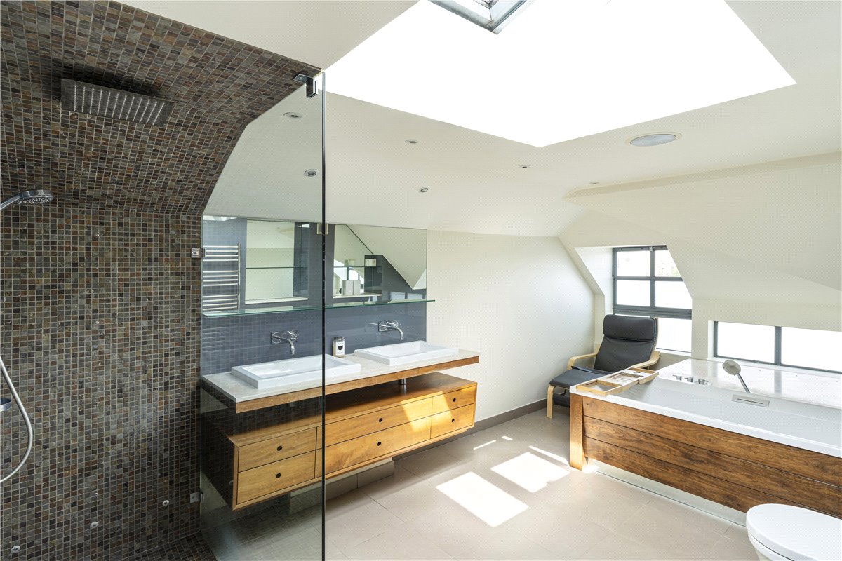 5 bedroom house, Wiseton Road, London SW17 - Available