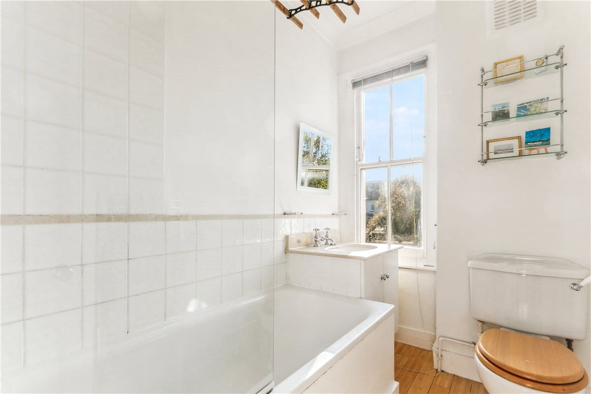 2 bedroom house, Smallwood Road, London SW17 - Sold STC
