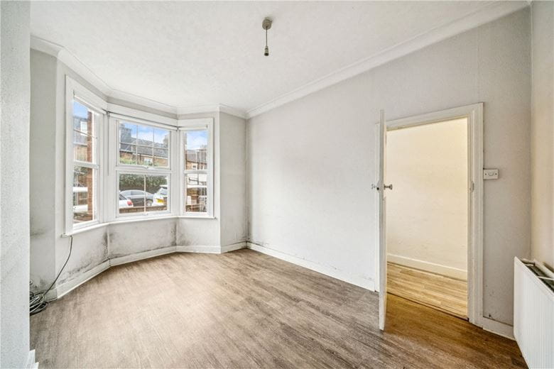 3 bedroom house, Holdernesse Road, London SW17 - Available