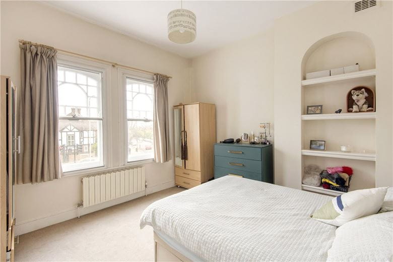 2 bedroom flat, Trinity Road, London SW17 - Sold