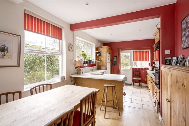 5 bedroom house, Frewin Road, London SW18 - Available
