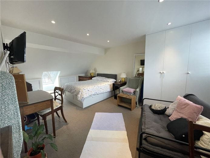 5 bedroom house, Frewin Road, London SW18 - Sold