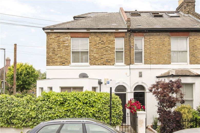 2 bedroom flat, Nottingham Road, London SW17 - Sold STC