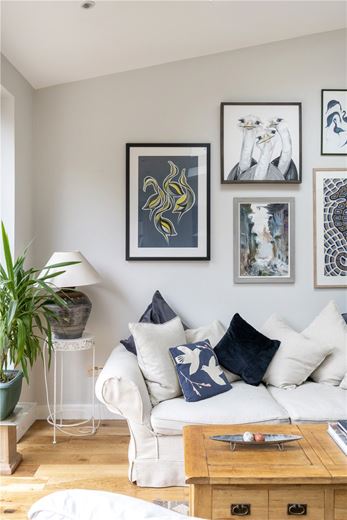 5 bedroom house, Magdalen Road, London SW18 - Available