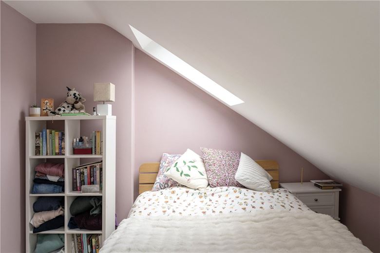 5 bedroom house, Magdalen Road, London SW18 - Available