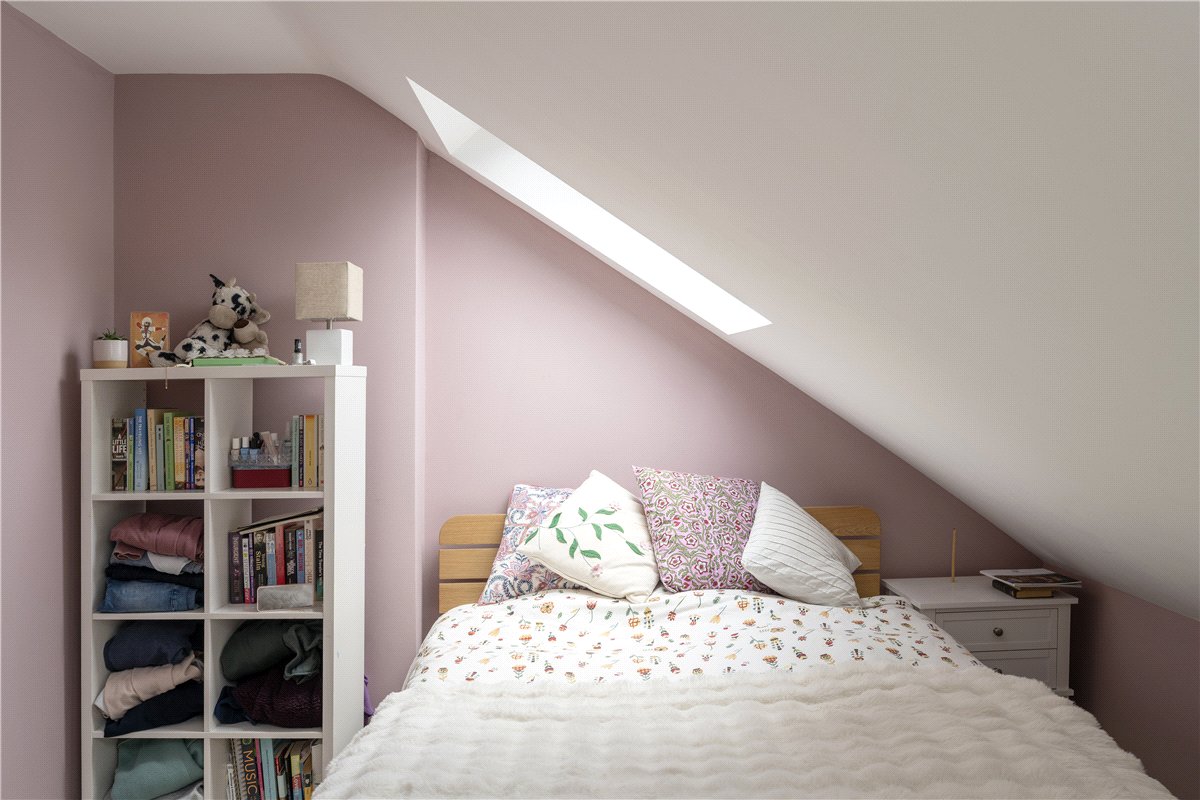 5 bedroom house, Magdalen Road, London SW18 - Available