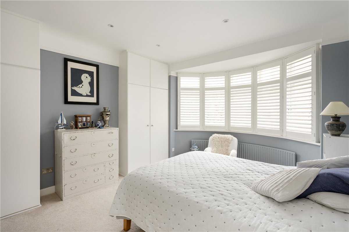 5 bedroom house, Magdalen Road, London SW18 - Available