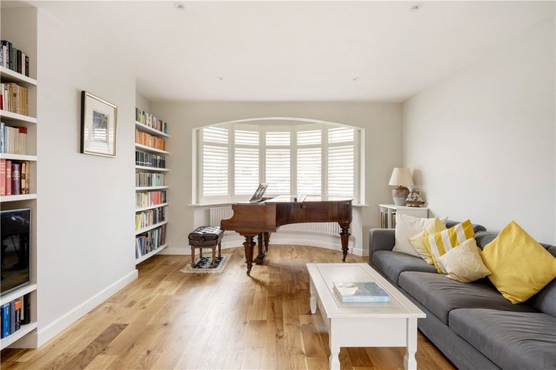 5 bedroom house, Magdalen Road, London SW18 - Available