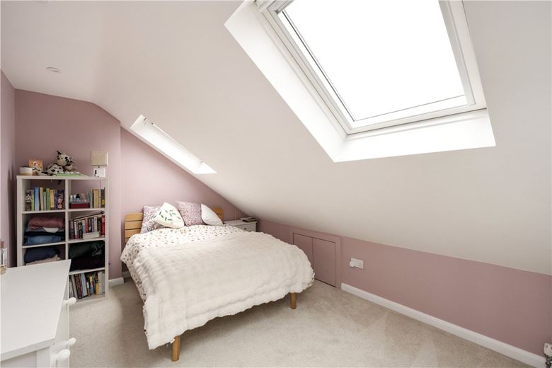 5 bedroom house, Magdalen Road, London SW18 - Available