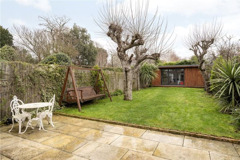 5 bedroom house, Magdalen Road, London SW18 - Available