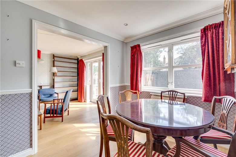 3 bedroom house, Victoria Mews, Earlsfield SW18 - Available