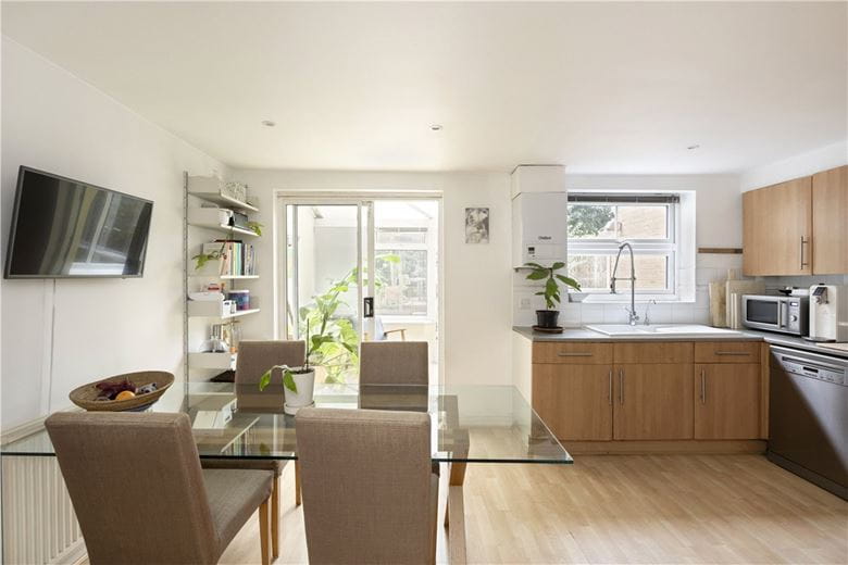 5 bedroom house, Elderfield Place, London SW17 - Available