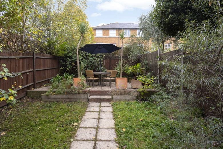 5 bedroom house, Elderfield Place, London SW17 - Available