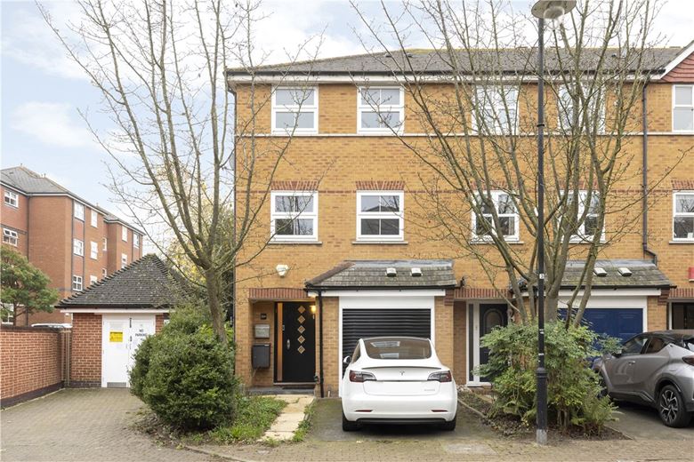 5 bedroom house, Elderfield Place, London SW17 - Available