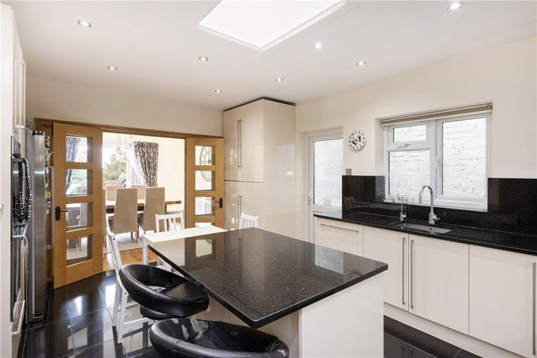 5 bedroom house, Glenburnie Road, London SW17 - Available