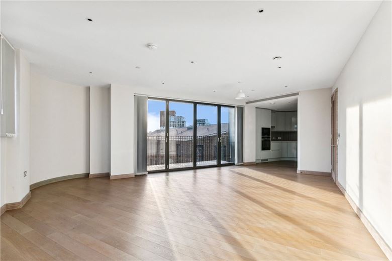 3 bedroom flat, Dray House, RAM Quarter SW18 - Available