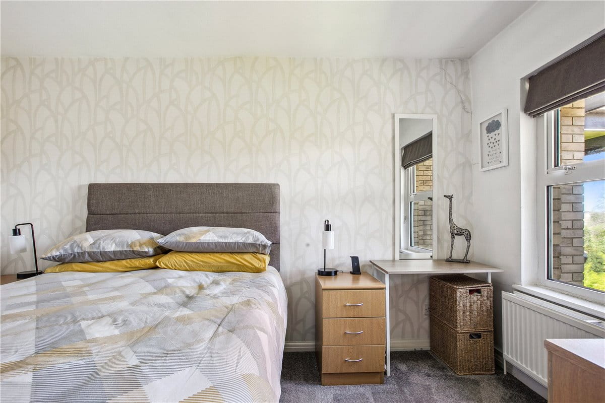 1 bedroom flat, Bedford Hill, London SW12 - Sold STC