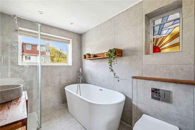 4 bedroom house, Marham Gardens, London SW18 - Sold