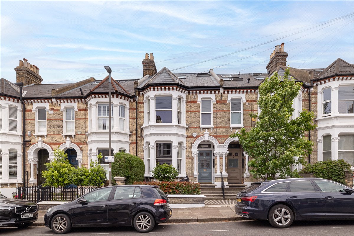 5 bedroom house, Calbourne Road, London SW12 - Sold STC