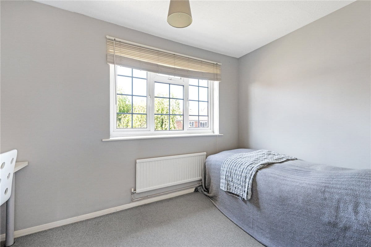 2 bedroom house, St. Benets Close, London SW17 - Available