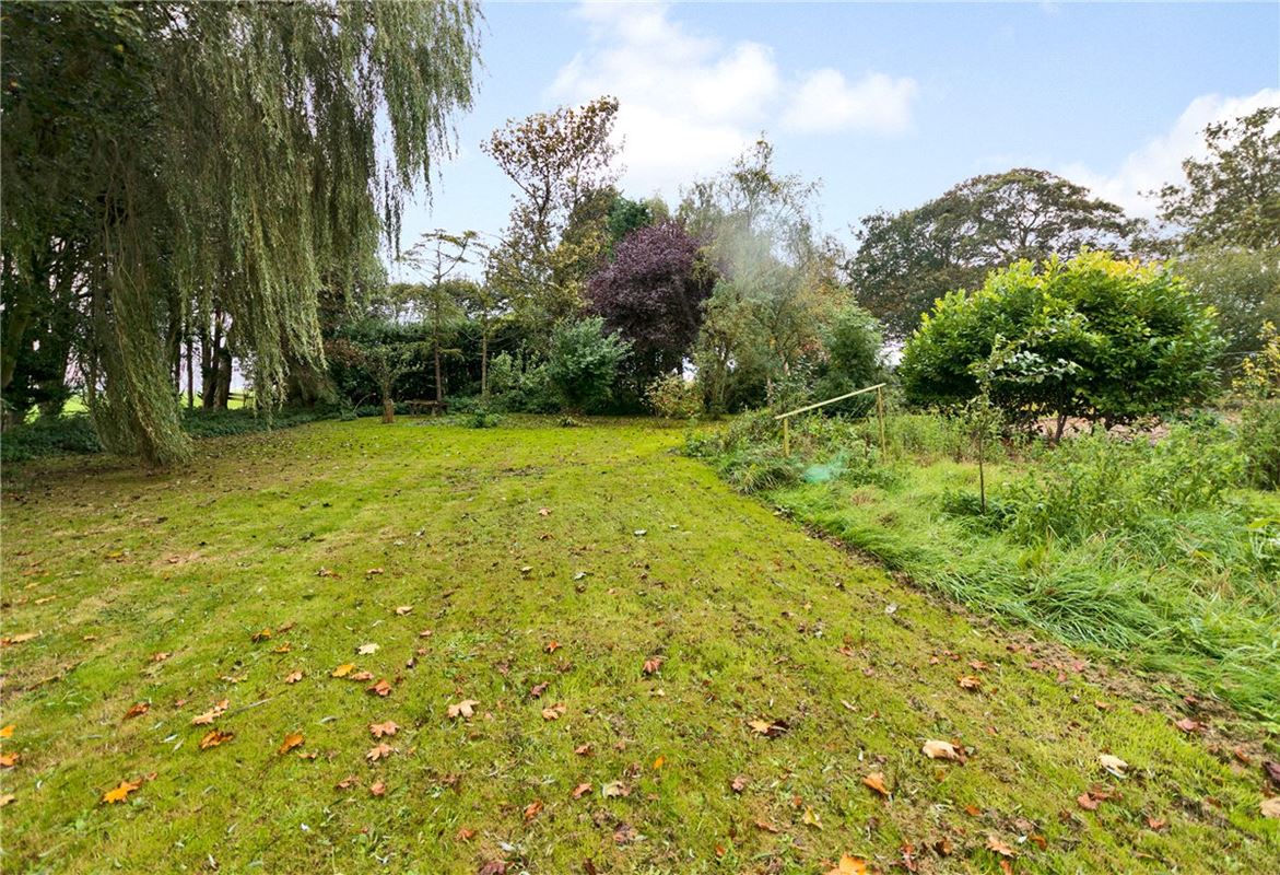 4 bedroom house, Channel Road, Sunk Island HU12 - Sold