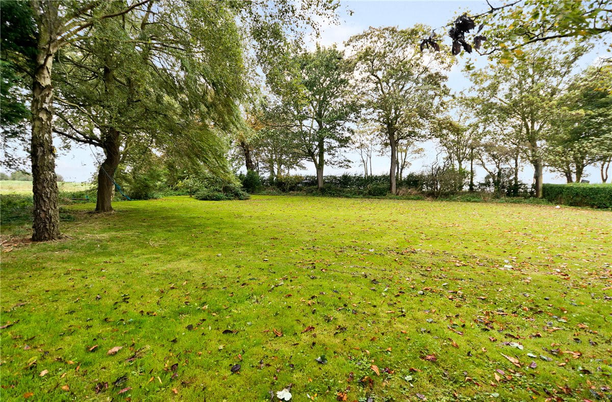 4 bedroom house, Channel Road, Sunk Island HU12 - Sold