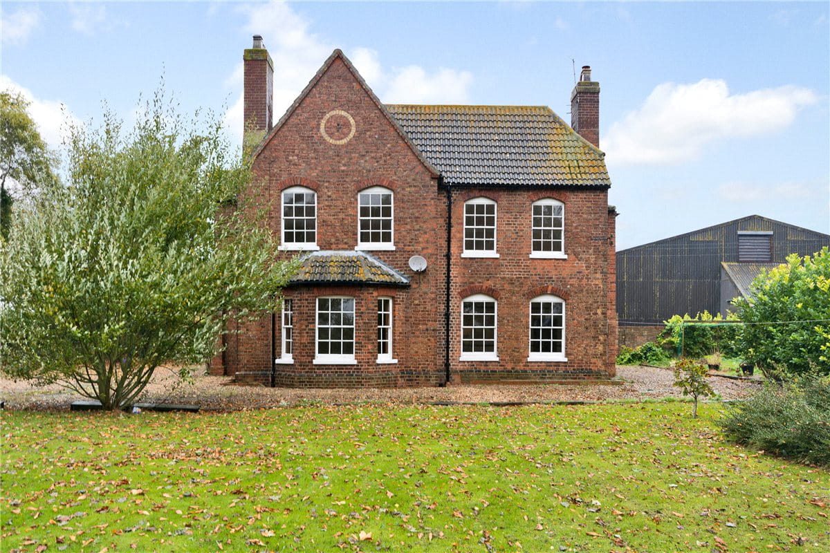 4 bedroom house, Channel Road, Sunk Island HU12 - Sold