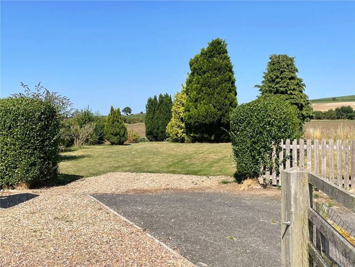 4 bedroom cottage, Wintringham, Malton YO17 - Let Agreed