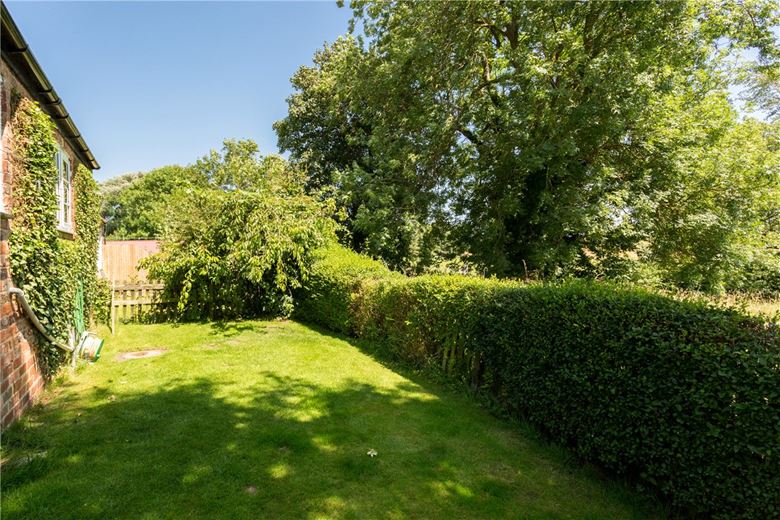 2 bedroom house, York Road, Stillingfleet YO19