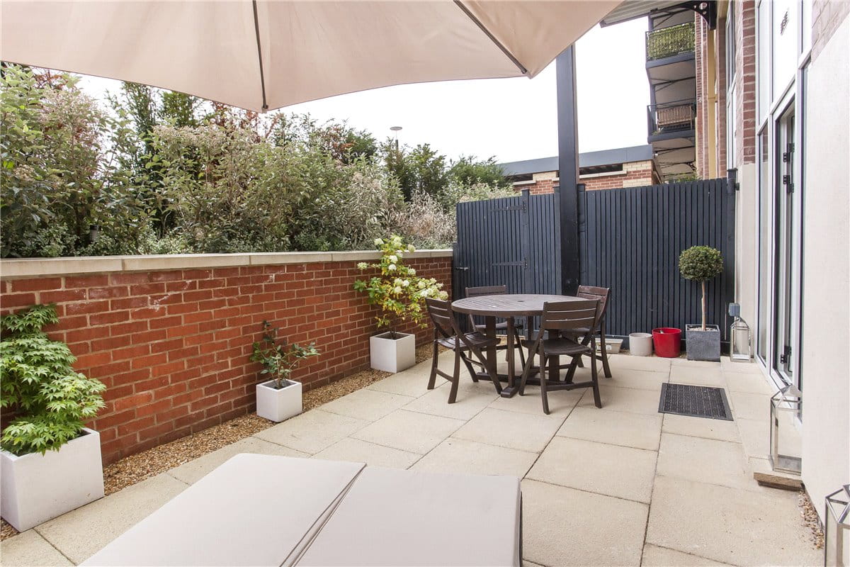2 bedroom flat, The Residence, Bishopthorpe Road YO23 - Let Agreed
