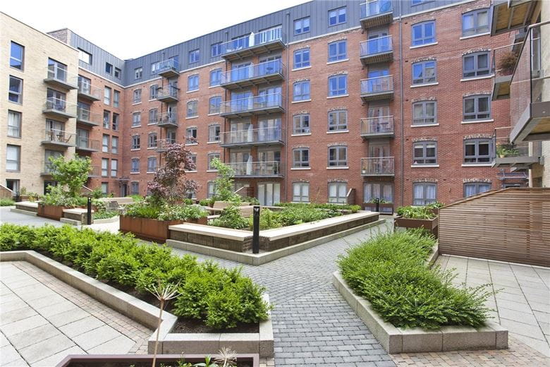 2 bedroom flat, Leetham House, Pound Lane YO1