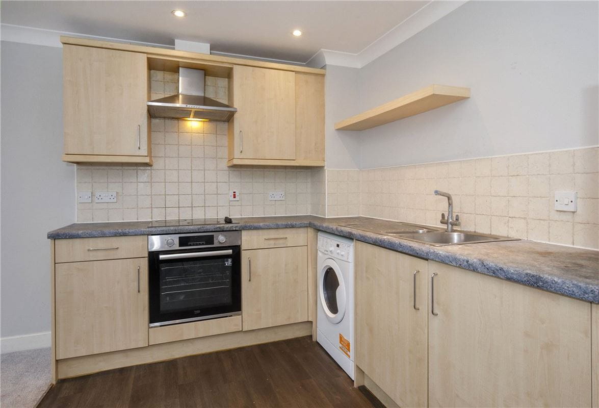 2 bedroom flat, Fawcett Street, York YO10 - Available