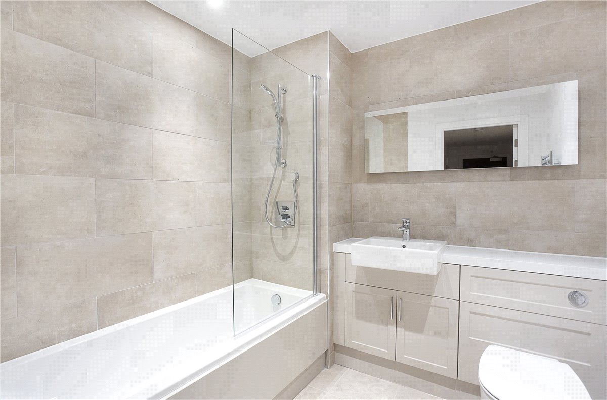 2 bedroom flat, Bellerby Court, Leetham Lane YO1