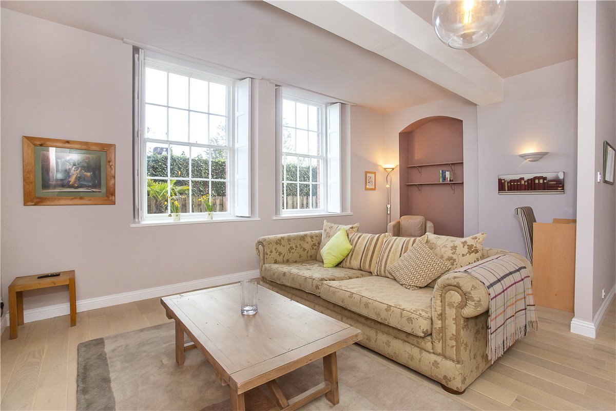 1 bedroom flat, County House, Monkgate YO31