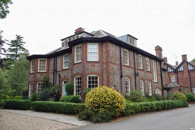 4 bedroom flat, Tadcaster Road, York YO24 - Let Agreed