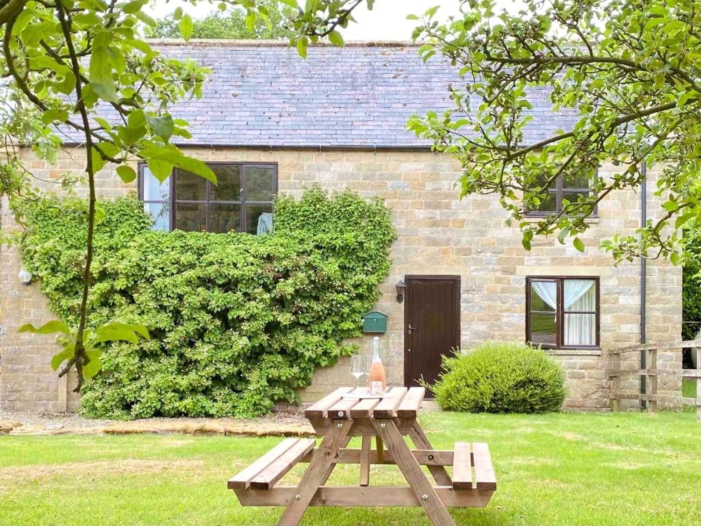 2 bedroom , Whitwell, York YO60 - Let Agreed