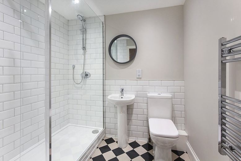 1 bedroom flat, Low Petergate, York YO1 - Let Agreed