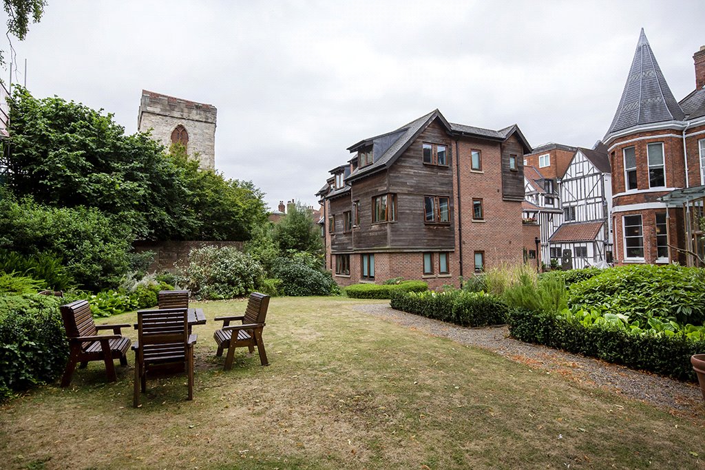 1 bedroom flat, Low Petergate, York YO1 - Let Agreed