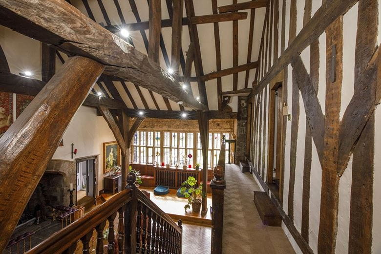 6 bedroom house, Royds Hall, Royds Hall Lane BD12 - Available