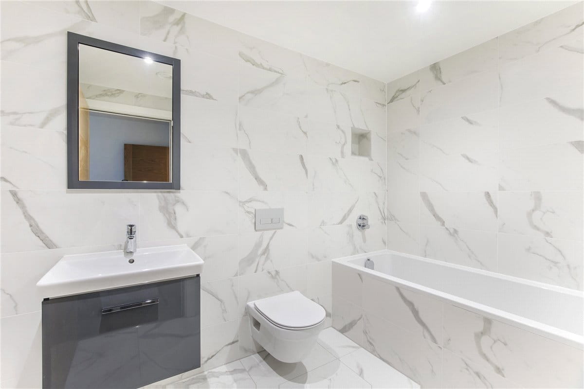 2 bedroom flat, Station Parade, Harrogate HG1 - Let Agreed