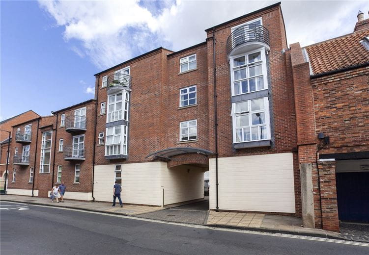 1 bedroom flat, Skeldergate, York YO1