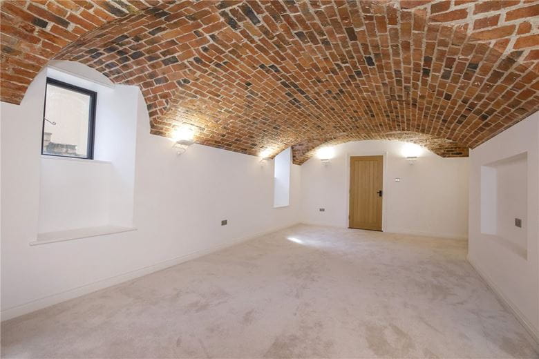 2 bedroom flat, The Winery, The Servants Quarter YO19 - Let Agreed