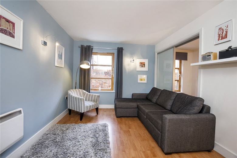 1 bedroom flat, The Courtyard, St. Martins Lane YO1